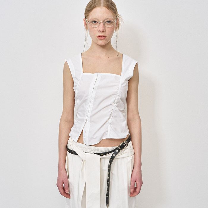 [2nd REORDER] HOOK FASTENING SLEEVELESS TOP