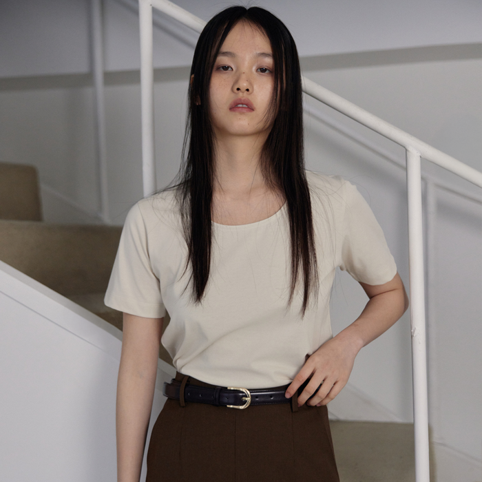Smooth U-neck T-Shirts (Ivory)