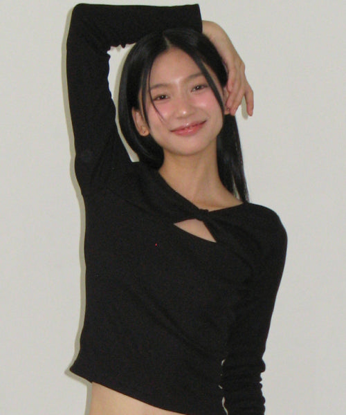 Knot Ribbon Slit Long Sleeve Black