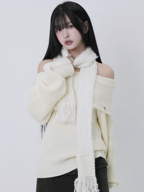 Loose fit Off Shoulder Knit (Ivory)