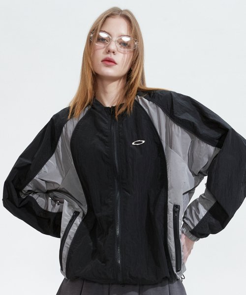 NOI853 Color-Blocked Piping Windbreaker (Black)