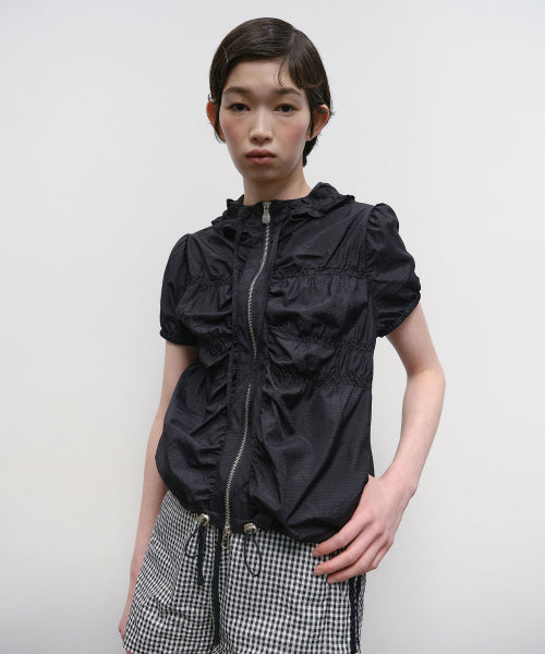Ruffled Shirring Windbreaker [Black]
