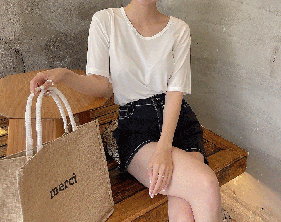 Leigh & Co [Over 7,000 ✨] [44-110] Cooling Spandex Ice U-Neck Short-sleeved T-shirt (Summer/Daily Look/Date Look/Casual Look/Campus Look/Guest Look/Gourmet Look/Going to work/Big Size/110 Size/ Self-Produced/Cool/Light/Easy/Flexible/Tongnyeo)