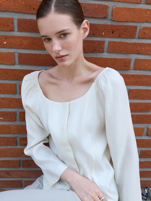 Sheering Satin Square Top Ivory OU1368